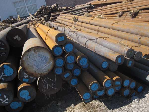 高的强度,硬度,耐磨性及良好的韧性,是一种取代40cr钢较成功的新钢种