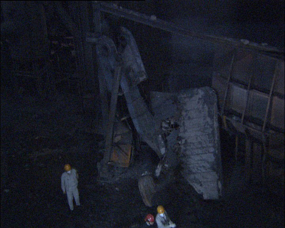 宝钢铁水倾翻事故