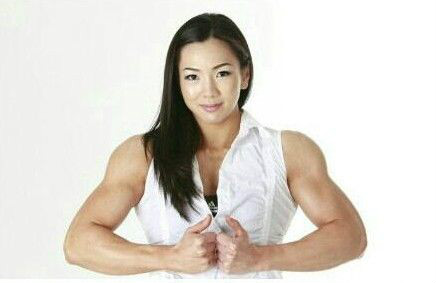  p>肱二头肌(musculus biceps brachii)位于 a href="#" data-lemmaid