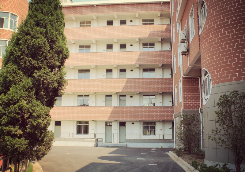  p> a href="#" data-lemmaid="5614820">上海市淞浦中学 /a>创办于