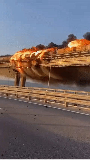 2022年10月8日克里米亚大桥火灾