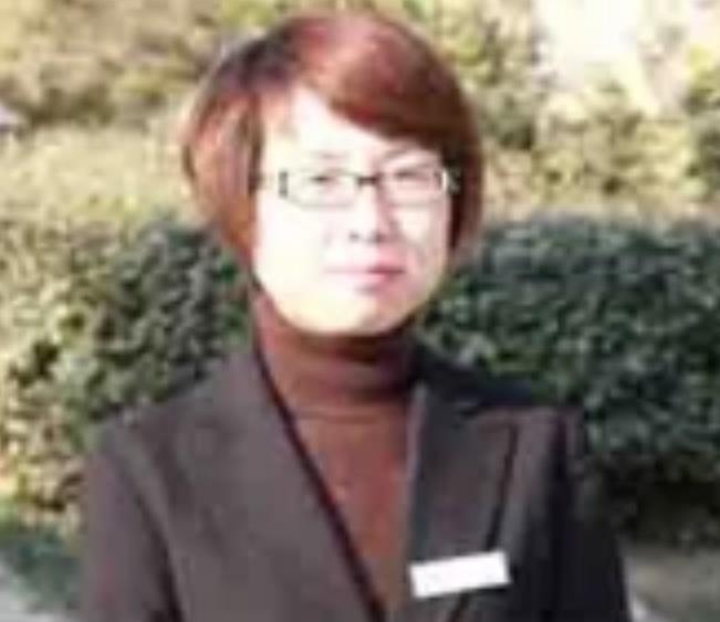 周丽