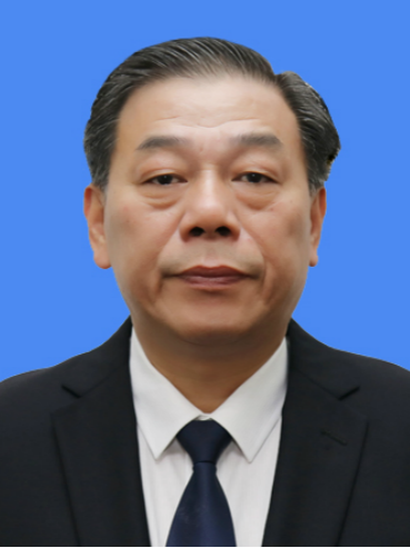 汉族,1962年11月出生,福建省 a target="_blank" href="/item/连江县