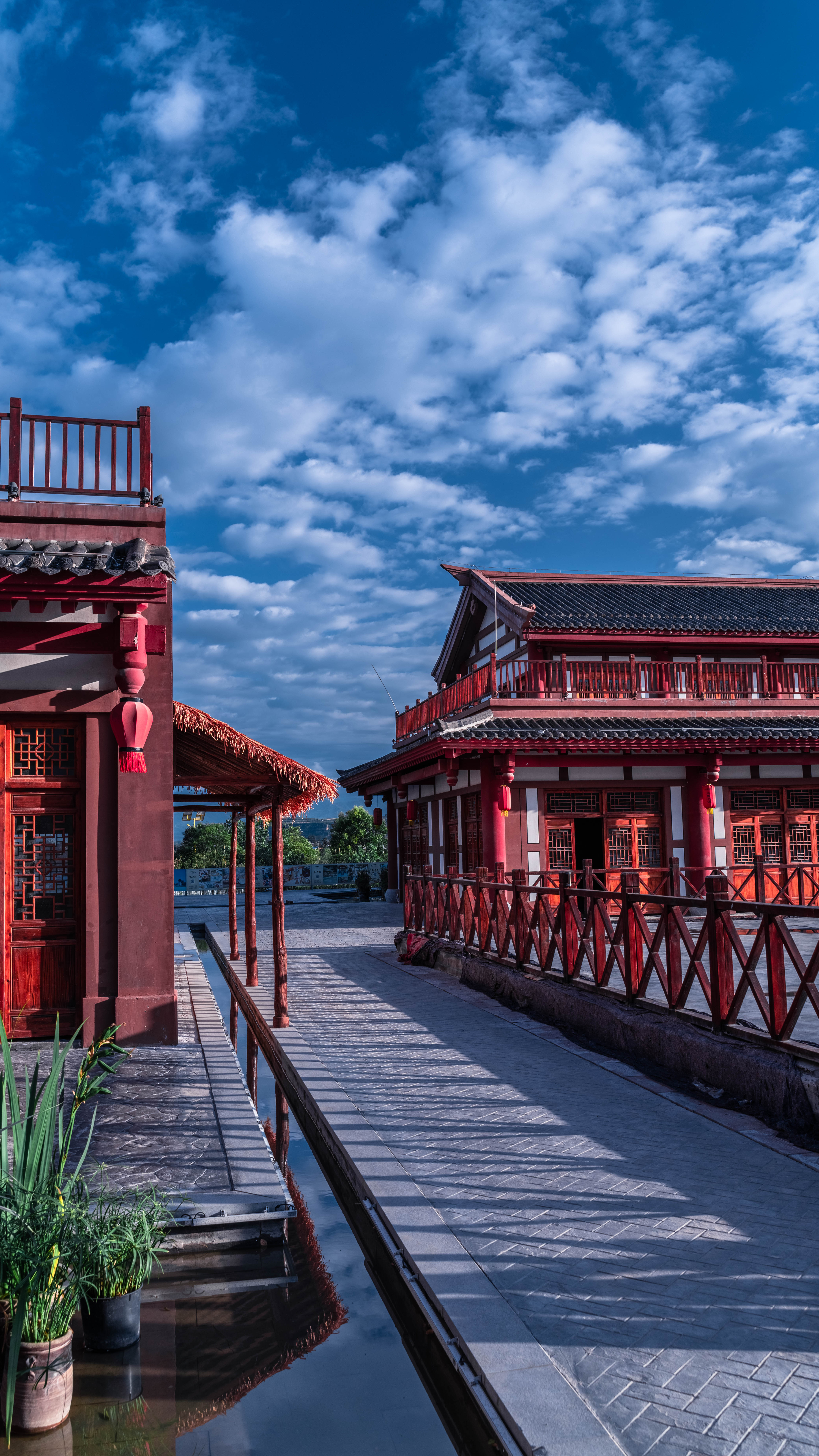 三国小镇地处 a target="_blank" href="/item/陕西省宝鸡市/15751630