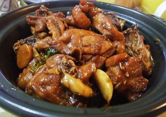 花雕鸡煲