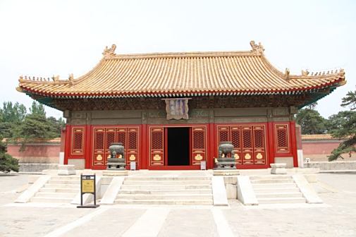 <p>隆恩殿