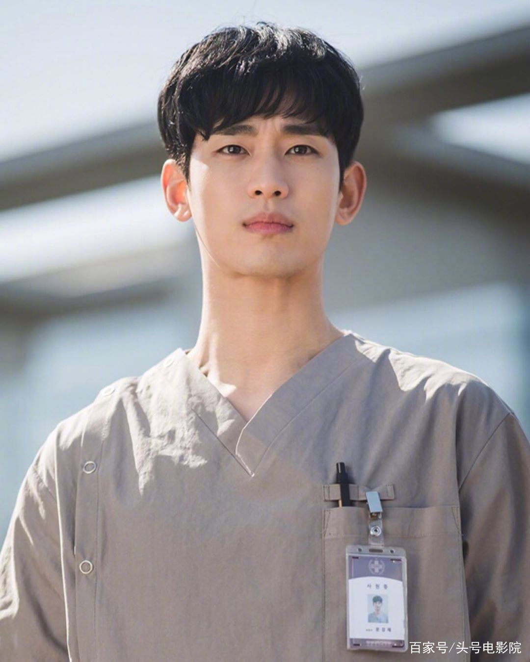 脱衣晒肉，单集片酬2亿韩元！金秀贤韩剧冲第一，1万人打出8.7分_百科TA说