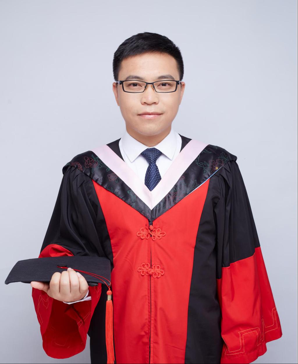 罗银新,男,博士,<a target="