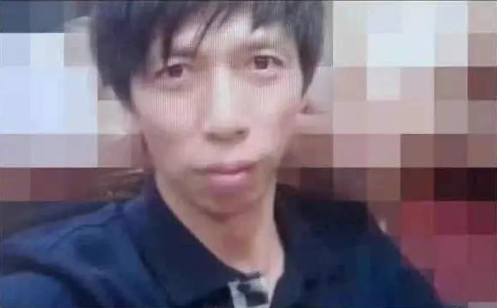  p data-id="gnfj0aqy6v">赵富强,江苏泰兴人,上海"红楼"主人, a