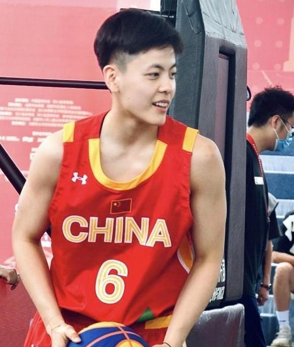 杨舒予