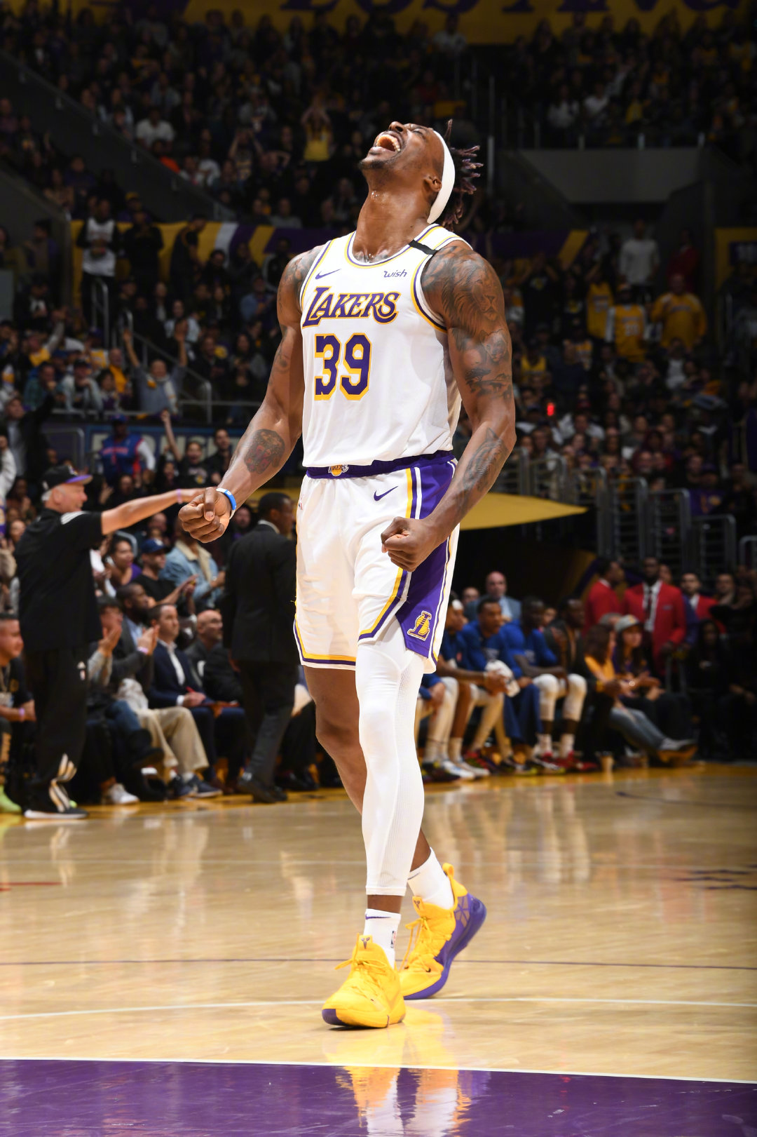  p>德怀特·霍华德(dwight howard) ,1985年12月8日出生于美国 a