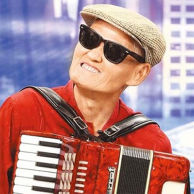  p>《阿嬷的五分仔车》是一首李炳辉演唱的歌曲,由李炳辉作词,陈明章