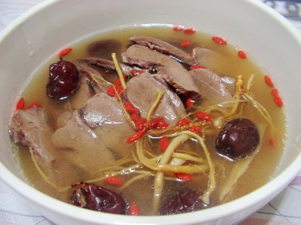 高丽参枸杞炖猪心