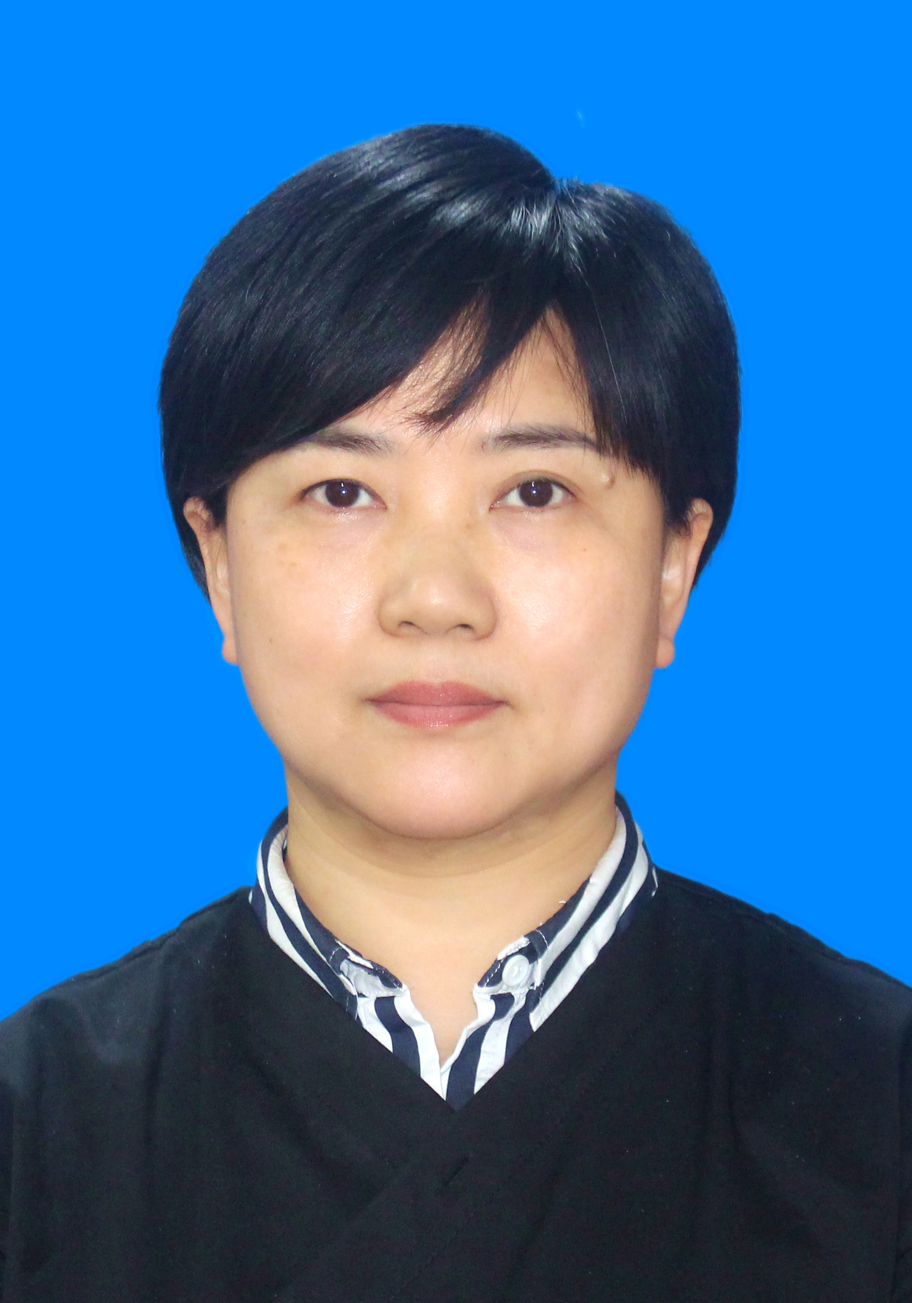 黄琼