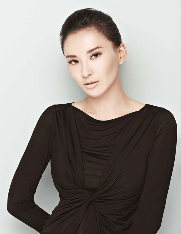  p>莫小奇(原名王萌萌,曾用名莫小棋,莫麒),1981