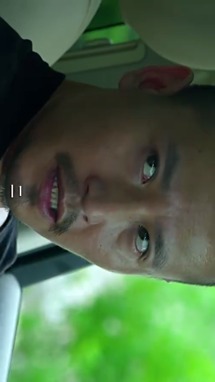  p data-id="go01pglry8">王浩宇,男,汉族,中国内地青年导演,青年演员