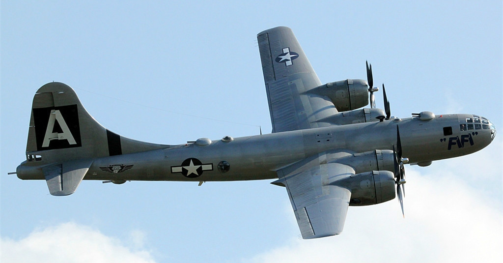 superfortress,译文:超级空中堡垒),是美国一型螺旋桨型战略轰炸机