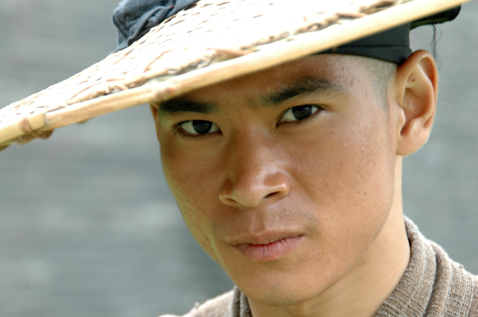  p>李炳渊,原名李渊,出生于 a target="_blank" href="/item/山东省