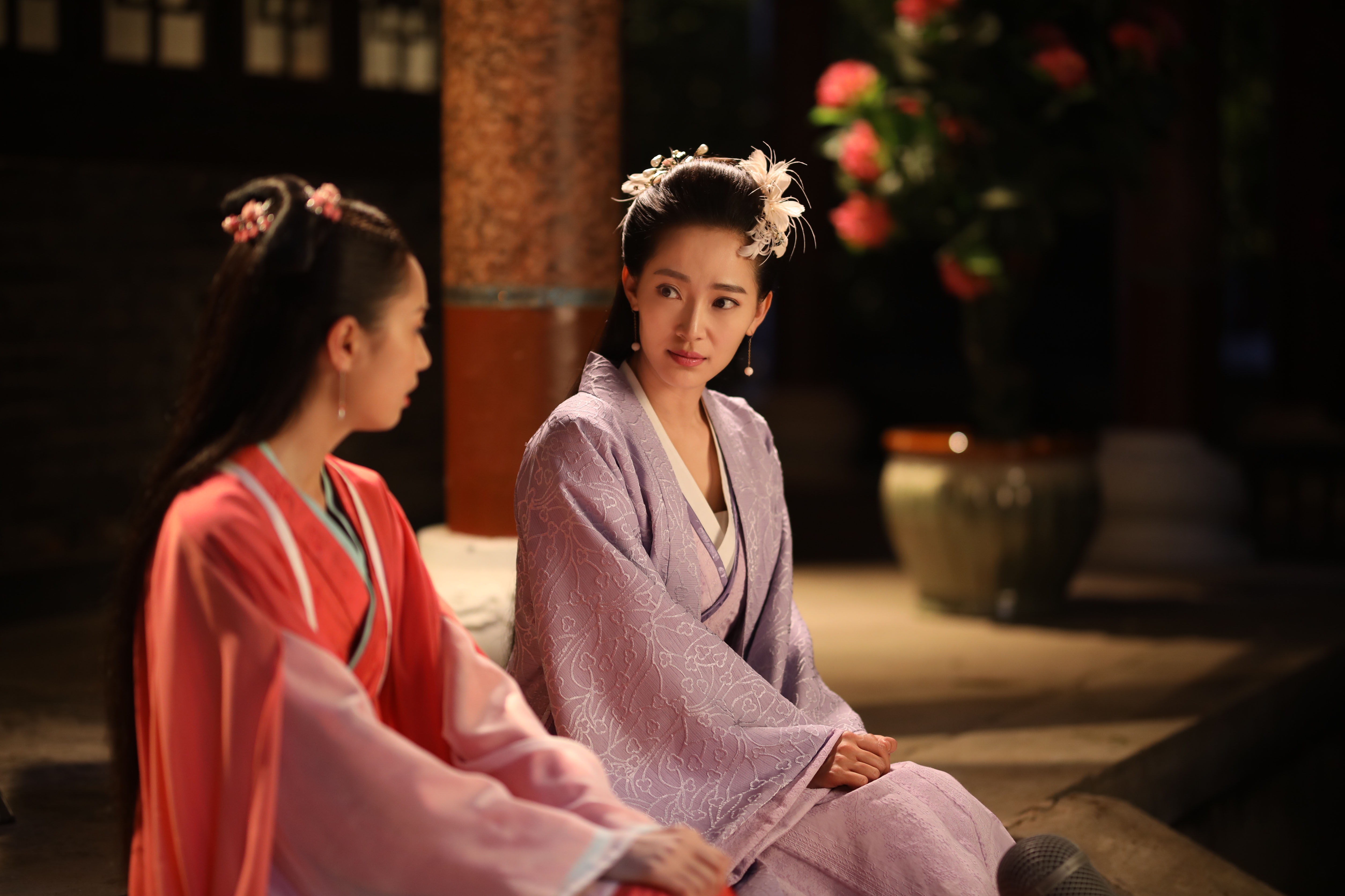 href="/item/中央戏剧学院">中央戏剧学院 /a>表演系,中国内地女演员