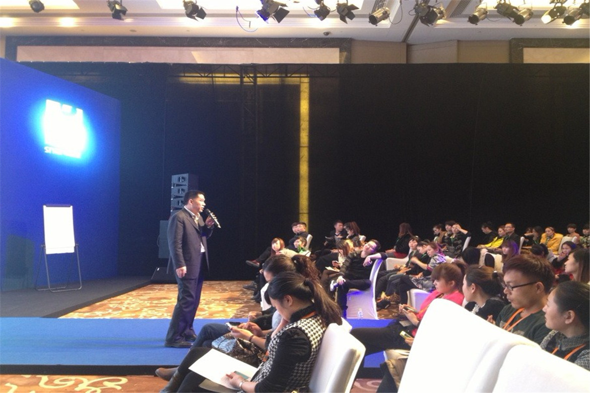  p>吴哲老师,1992年进入 a href="#" data-lemmaid="4193555">连锁