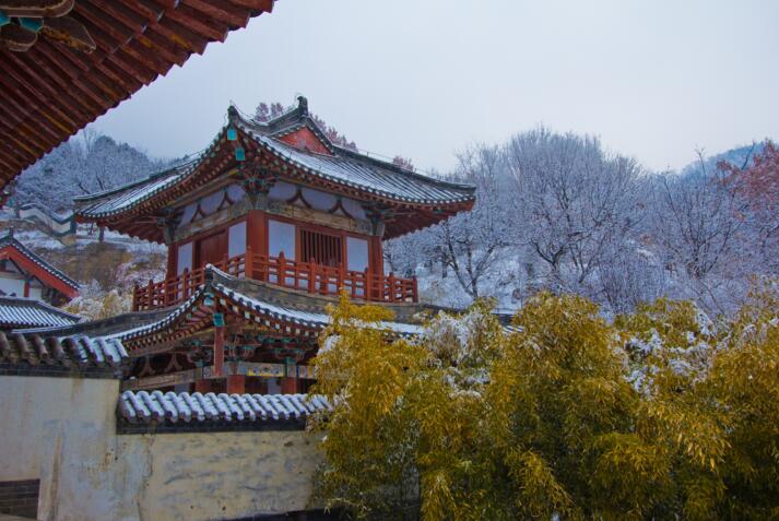  p>竹林寺,位于 a target="_blank" href="/item/泰山/5447" data