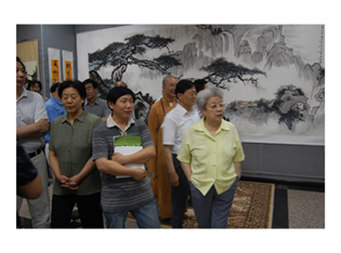  p>姜军,甘肃庆阳人,居北京. 书法师承谈延庆.河南省美术家协会会员.
