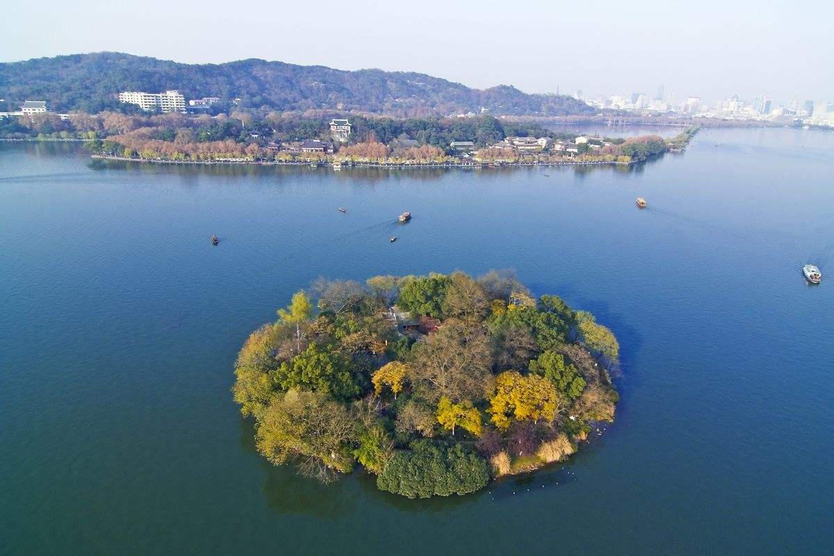  p>阮墩环碧(ruan gong islet submerged in greenery) 新西湖十景之