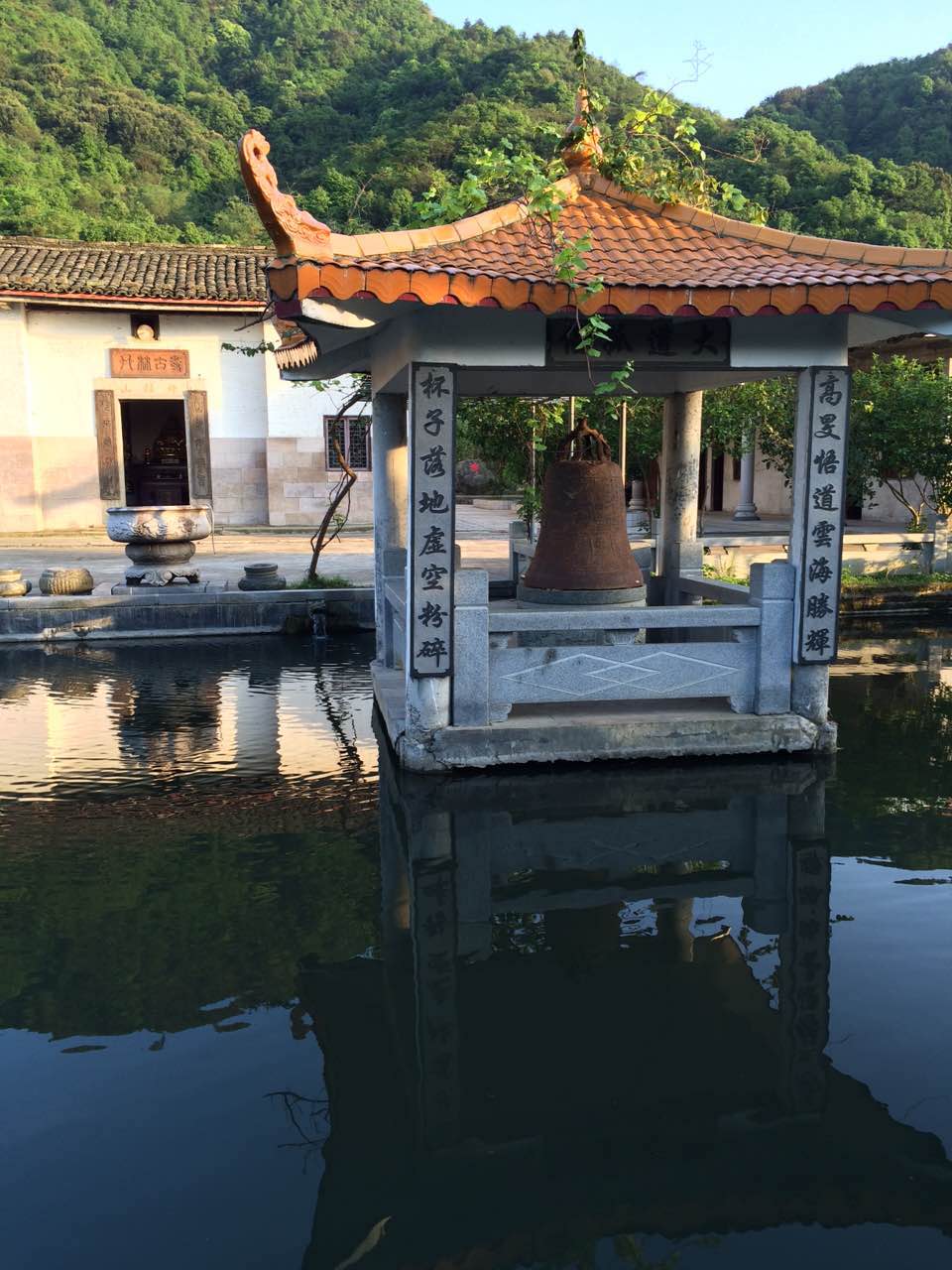 竹林古寺