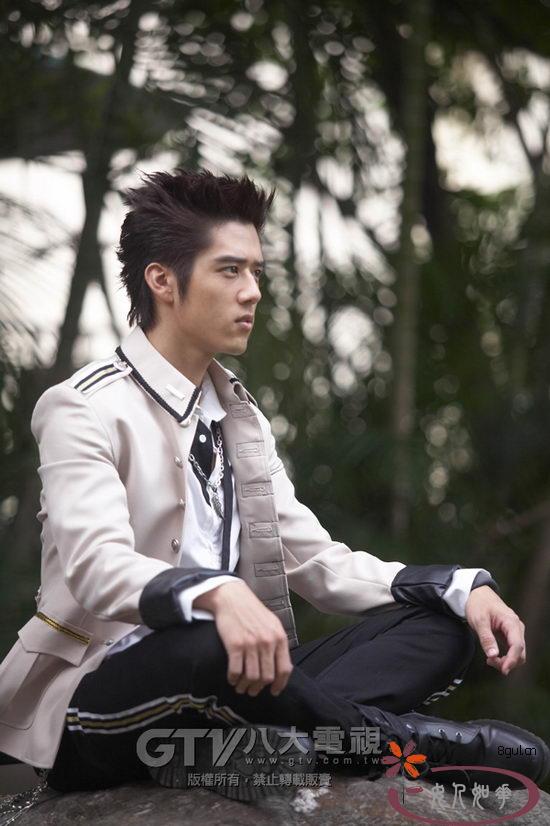  p>胡宇威(george hu),原名胡宇崴,1982年7月24