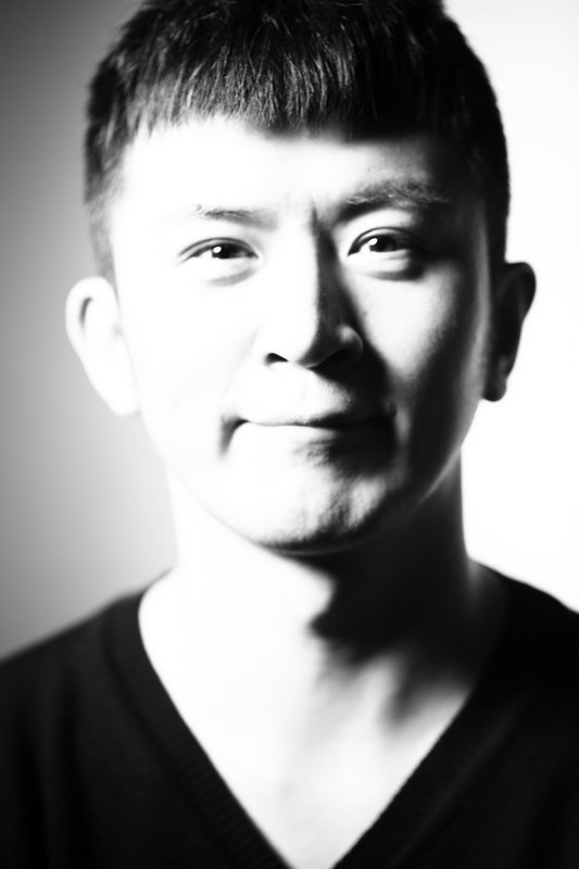 中国内地男演员,音乐人,现代音乐钢琴家,毕业