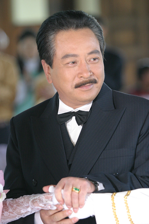 data-lemmaid="60244">青岛 /a>话剧团,那一年,李铁军高中毕业,刚刚17