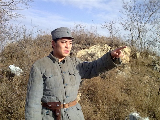 祖籍黑龙江省齐齐哈尔市,1987年4月2日出生于黑龙省克山农场.