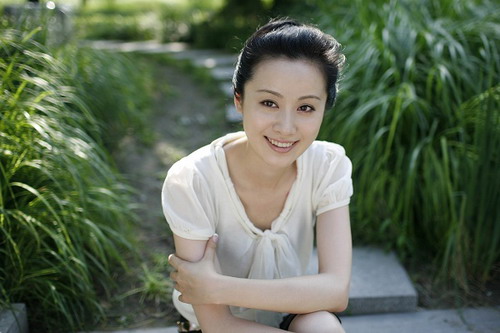  p>席与立,出生于江苏省南京市,毕业于 a target="_blank" href="