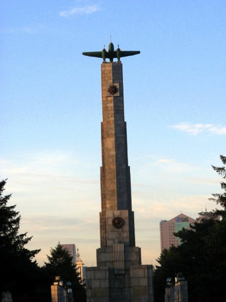  p>人民广场(people`s square)位于中国吉林省长春市朝阳区,是长春市