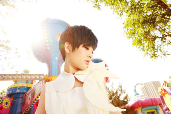 forever 21》是 a target="_blank" href="/item/曾轶可/6664605"