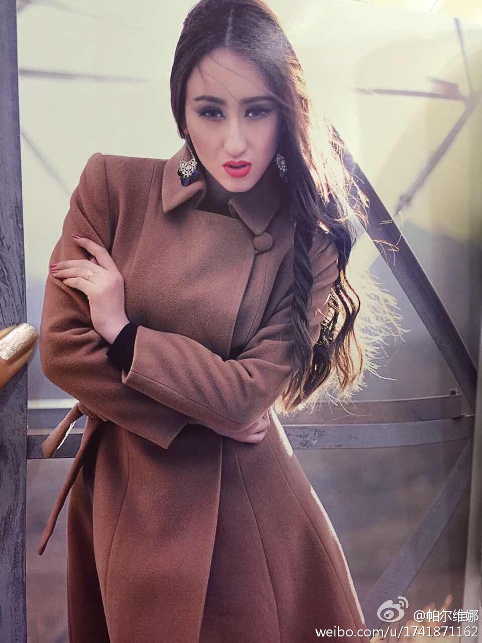  p>全名帕尔维娜·多力红,平面模特,时尚模特,车模,舞蹈演员.