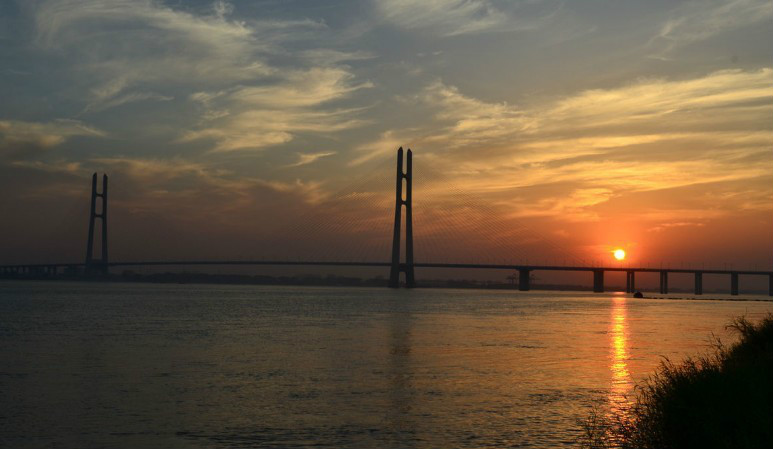  p>小池镇,位于湖北省黄冈市 a target="_blank" href="/item/黄梅县