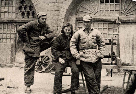 32">阳早(1918年11月9日—2003年12月25日),男,长期在中国的美国专家