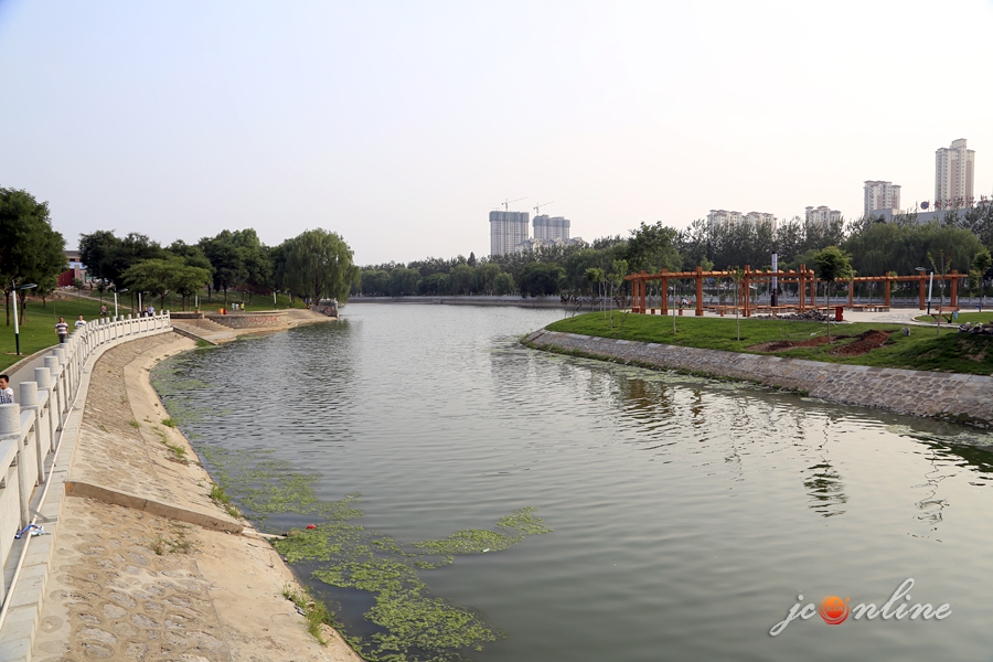  p data-id="gn17dnhcqi">白水河公园,位于山西省晋城市主城区泽州南