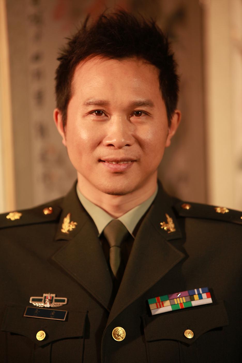 《长沙雨》是金波演唱的歌曲,由志在飞填词