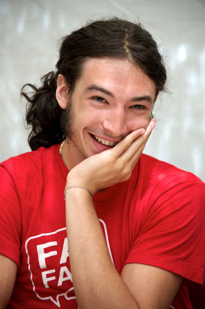  p>埃兹拉·米勒(ezra miller),1992年9月30日出生于美国 a target="