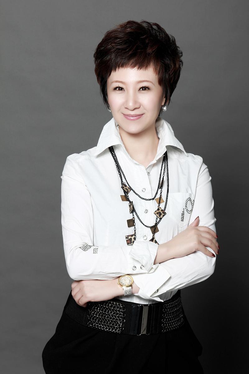 oh">周思敏,国际 a target="_blank" href="/item/时尚礼仪/1475464"