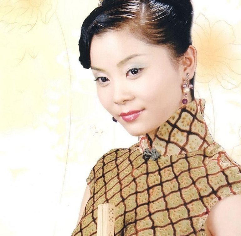  p>《恋人未满》是一首童丽演唱的歌曲,该首歌曲发行于2006年01月18日