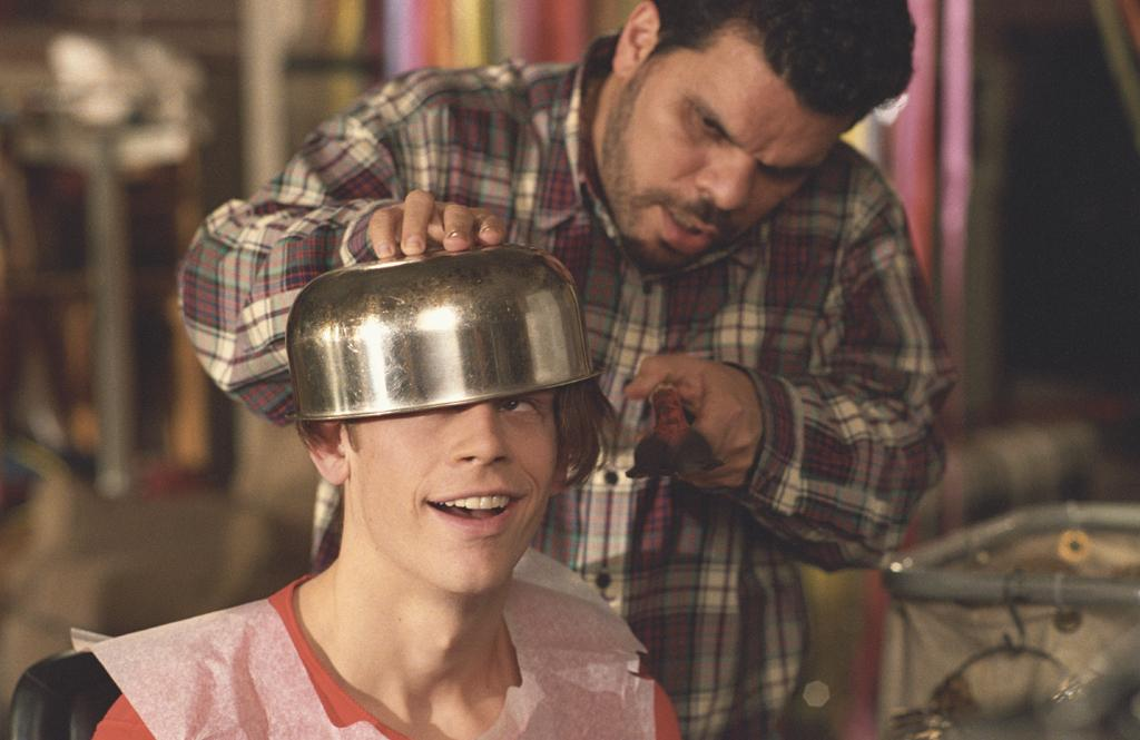 一个头两个大me,myself&irene(2000)