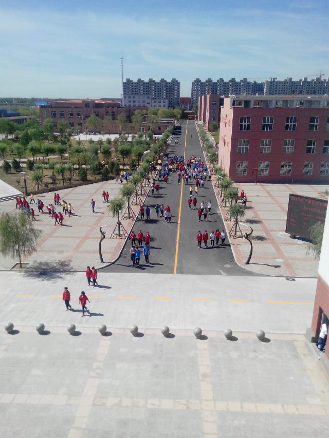 托克托县第一中学