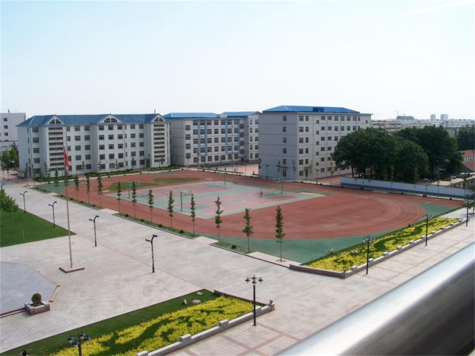 莱州市云峰中学