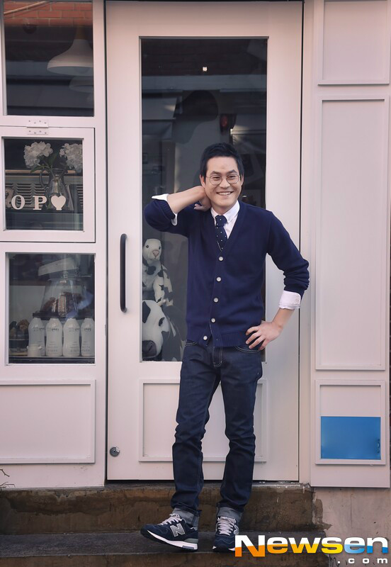  p>金成钧,1980年5月23日出生于韩国大邱.韩国男演员.