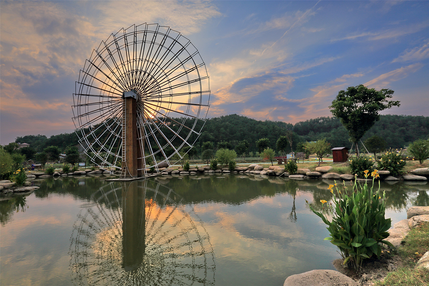  p>马畈村位于浙江省义乌市大陈镇,地理坐标为北纬29°28′,东经120