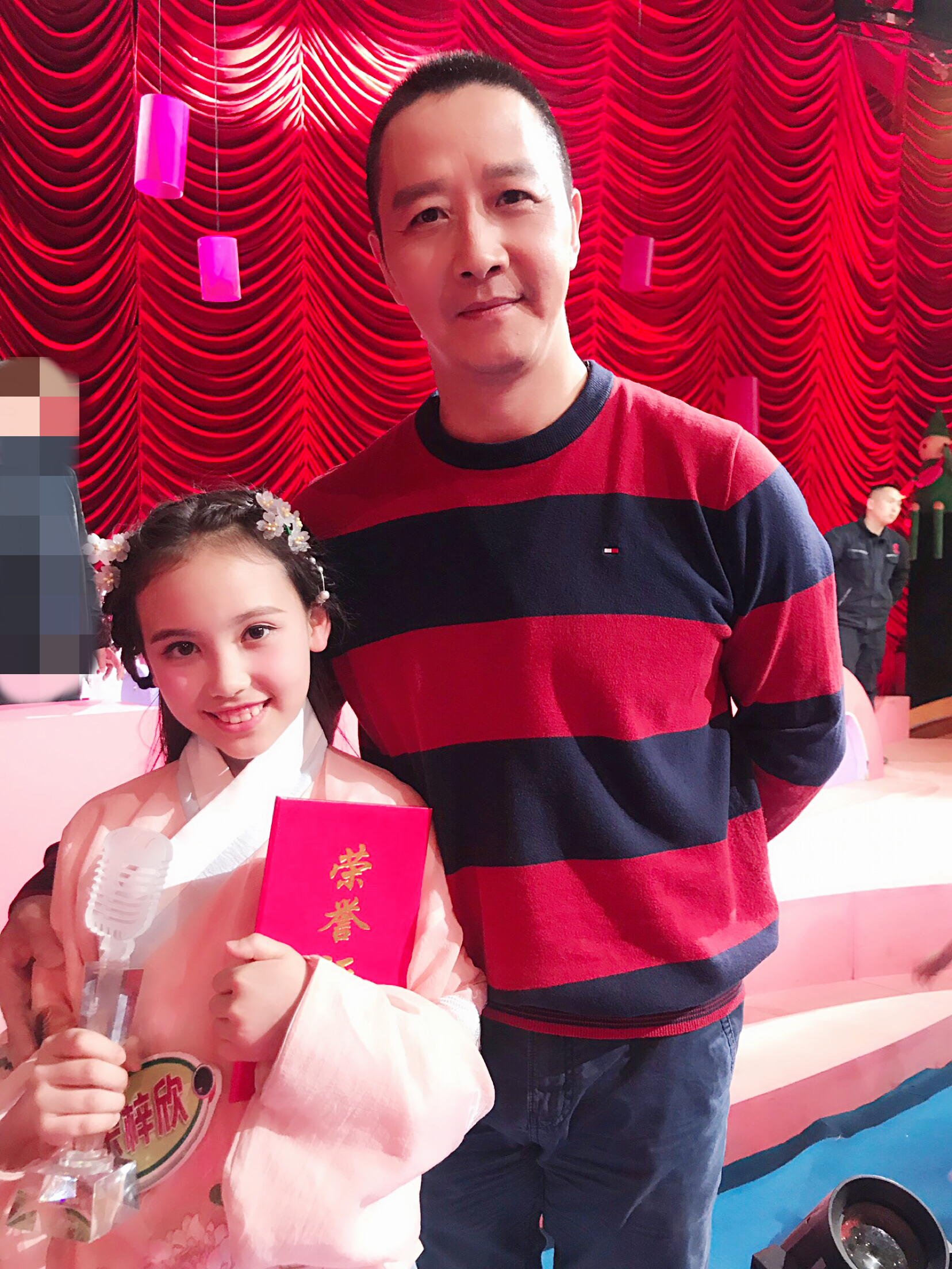  p>宋梓欣,中美混血女孩,2010年1月26日出生于广东中山.