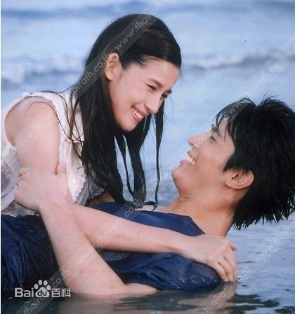 p>婉娜拉·宋提查(vill ),1989年4月10日出生于泰国曼谷,泰国女演员